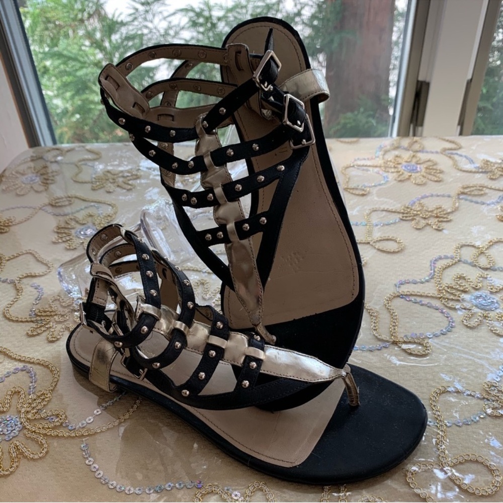Enzo Angiolini Black and Gold Strappy Sandals…Size 8